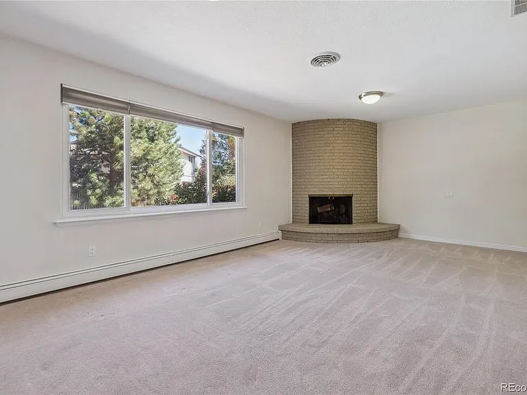1424 S Lima St — Photo 4
