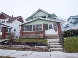 1033 Oakdale St SE, Grand Rapids, MI 49507