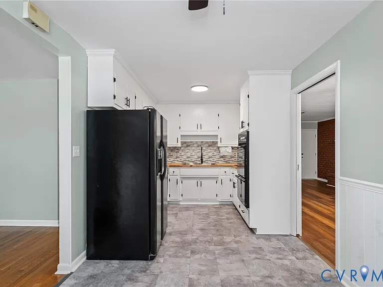 552 S 22nd Ave — Photo 15
