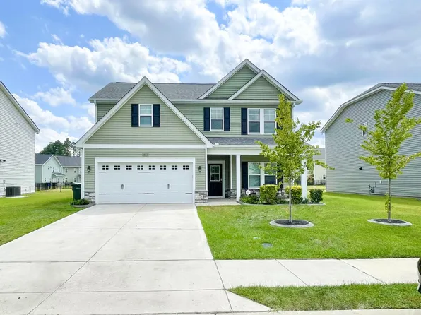 1833 Bluffside Dr, Fayetteville, NC 28312