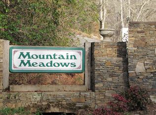 41 Squirrel Hunting Rd, Ellijay, GA 30536