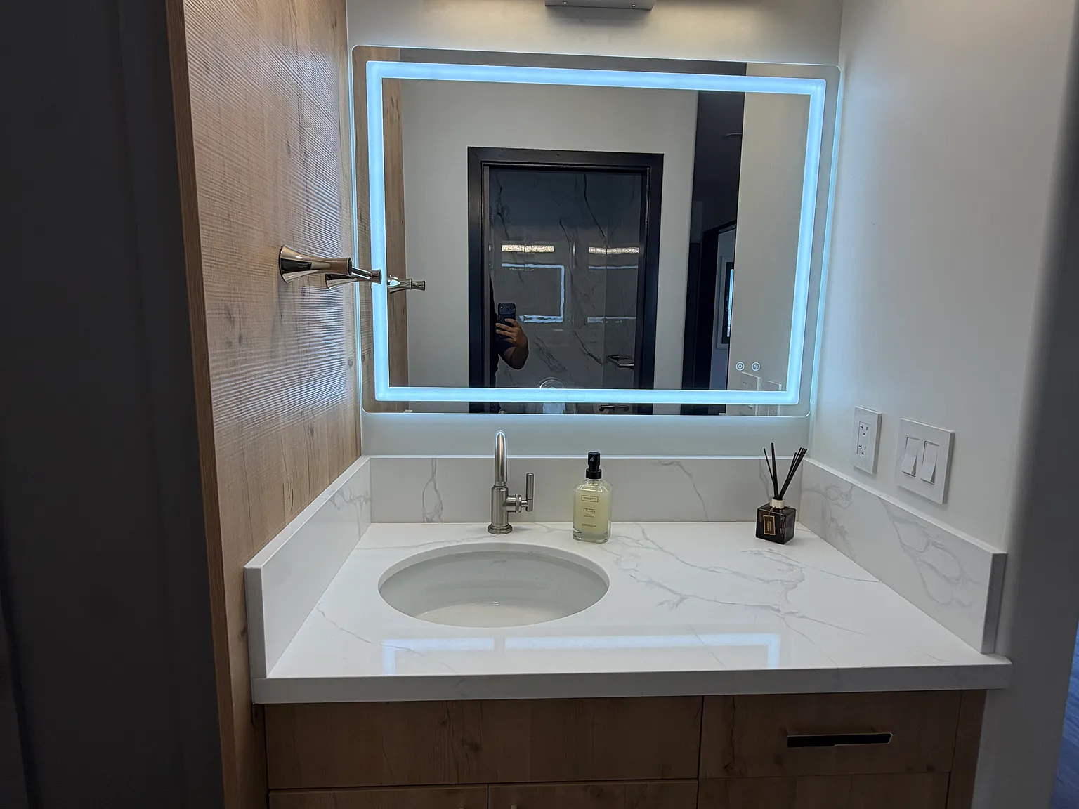 2 bed, 800 sqft, $3,200 — Photo 4