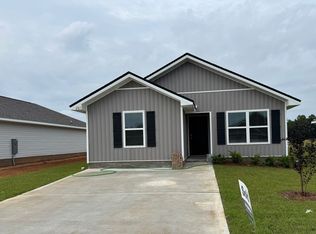 6365 Firefly Dr, Milton, FL 32583