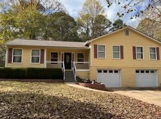 6867 Sky Lane Dr, Acworth, GA 30102