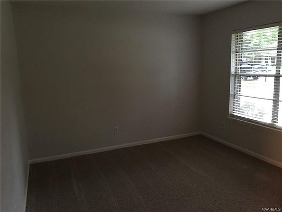 4th image of 6634 Pinebrook Dr