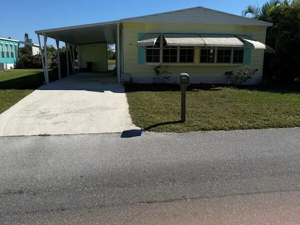 4 E East Caribbean, Port St Lucie, FL 34952