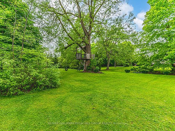 3rd image of 5853 Yonge St