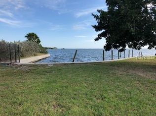 2304 Bay Dr, Bradenton, FL 34207