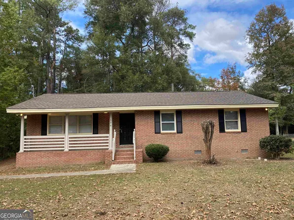136 Sunset Dr, Warner Robins, GA 31088