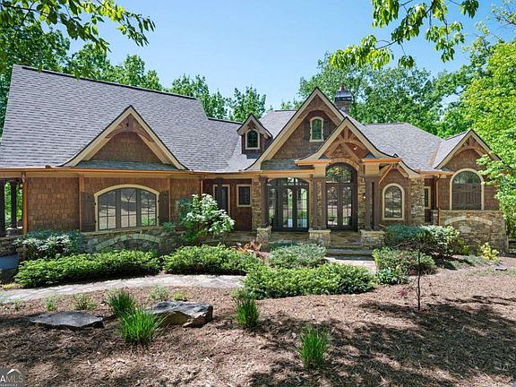 2nd image of 160 Bluestern Dr SE