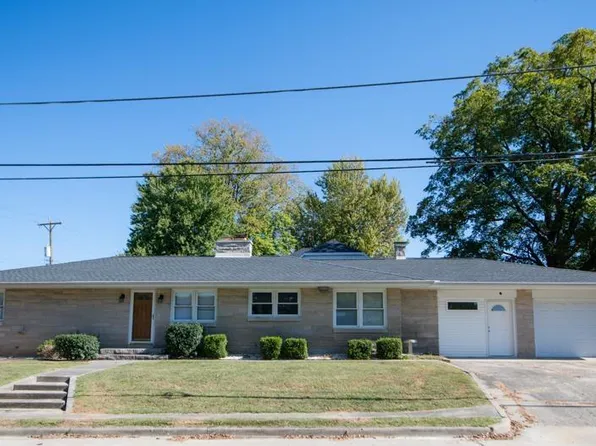 2 E Henry St, Freelandville, IN 47535