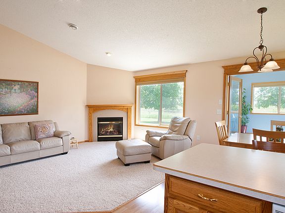 4th image of 1100 Willow Pond Dr