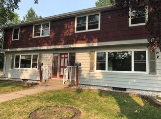 616 N 24th St, Grand Forks, ND 58203