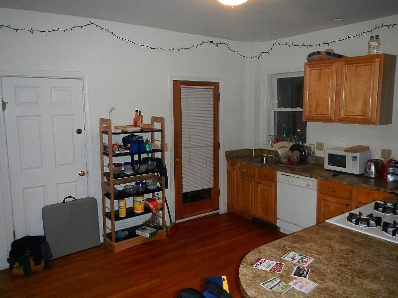 2nd image of 32 Fisher Ave APT 3R