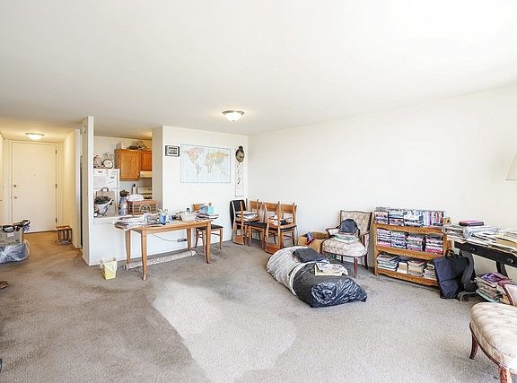3rd image of 3001 S Michigan Ave Unit 1104