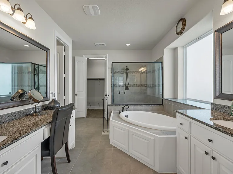5520 Palisades Dr — Photo 43