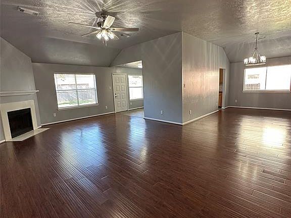 5th image of 2118 Heatherwood Dr