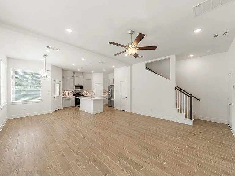 12762 Grayson County Dr — Photo 5
