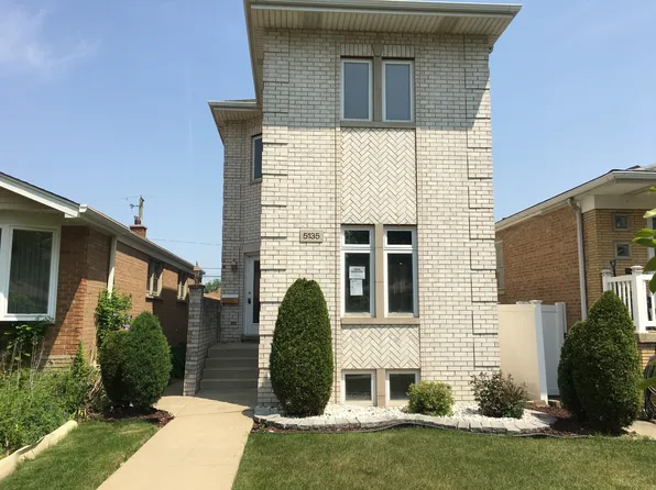 5135 S Oak Park Ave, Chicago, IL 60638
