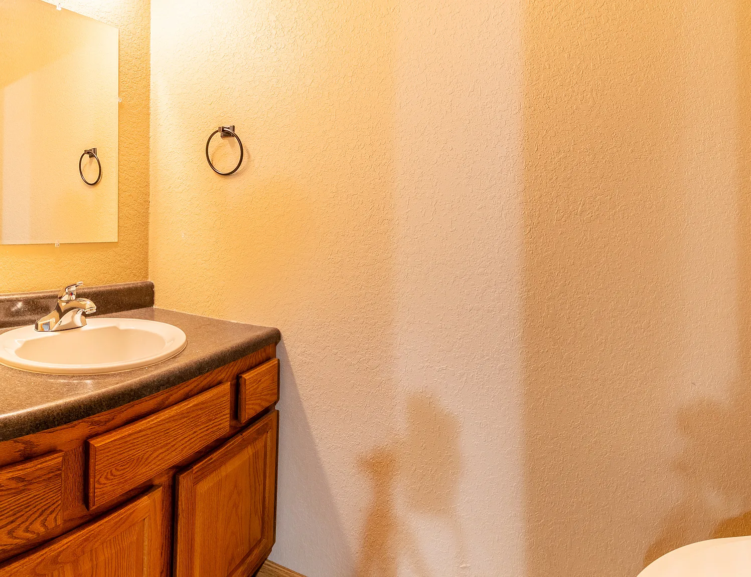 27th Townhomes - 507- 4 — Photo 3