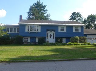 16 Sherwood Dr, Hooksett, NH 03106