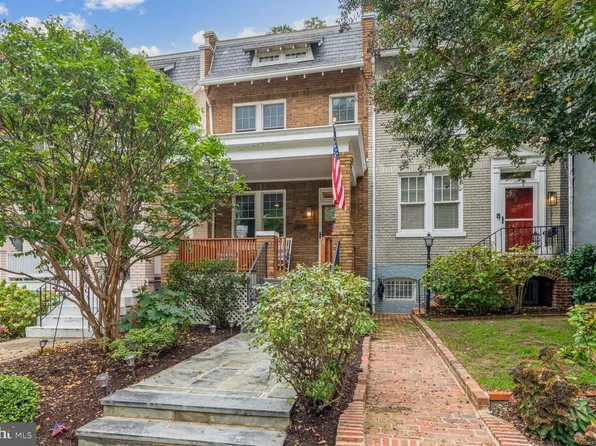 2030 37th St NW, Washington, DC 20007