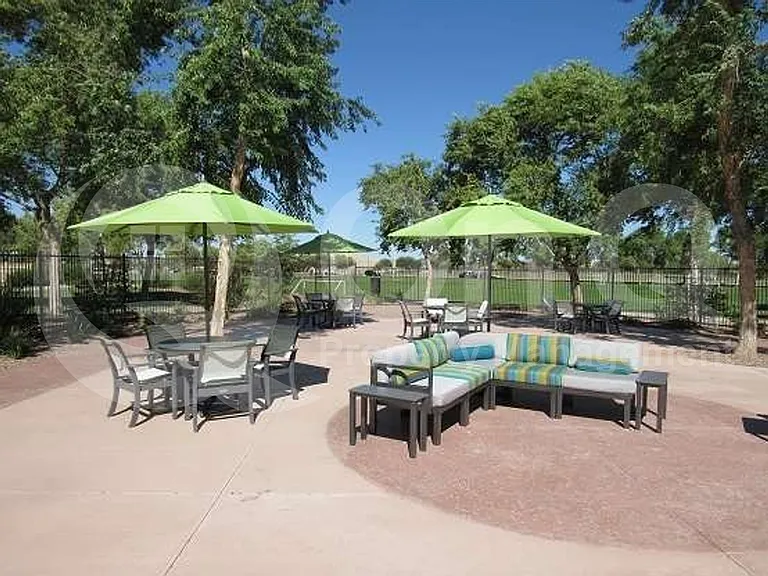 3641 E Moreno St — Photo 28