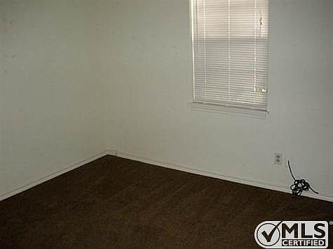 4th image of 5604 Sayle St