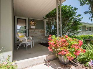 1034 E Roberta Ave, Waukesha, WI 53186