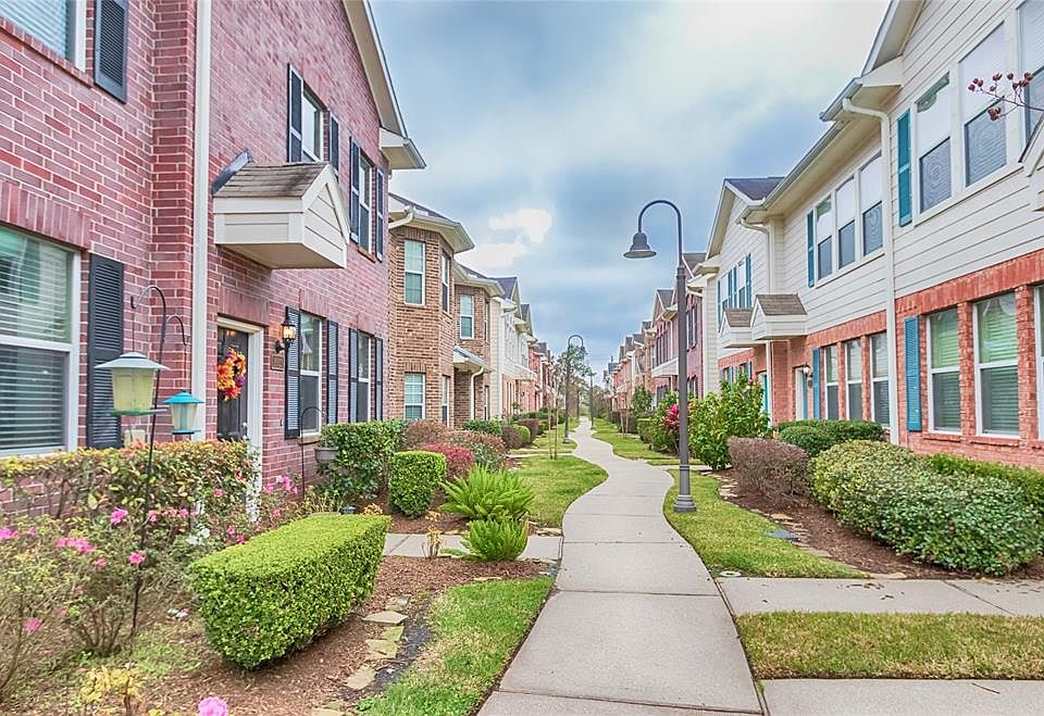 1st image of 2033 Kemah Village Dr