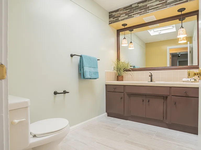 Rimrock Dr — Photo 15