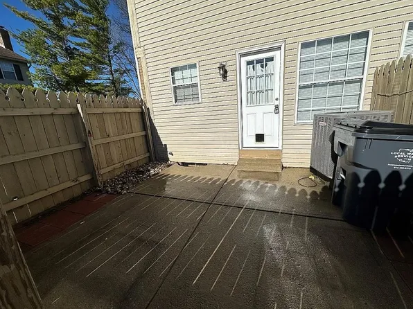 1235 Bethel Rd, Columbus, OH 43220