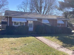 398 Koogler Dr NW, Roanoke, VA 24017