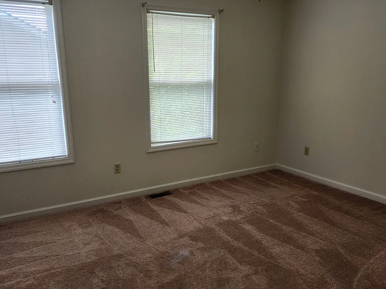 160 S Keeneland Dr #15 — Photo 5