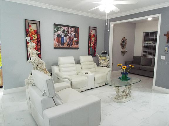 4th image of 143 Southern Pecan Cir Unit 105