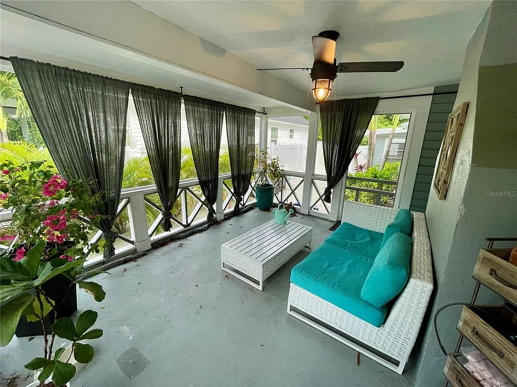 3 bed, 2.0 bath, 1662 sqft, $3,000 — Photo 4