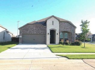 10527 Lone Star Way, Aubrey, TX 76227