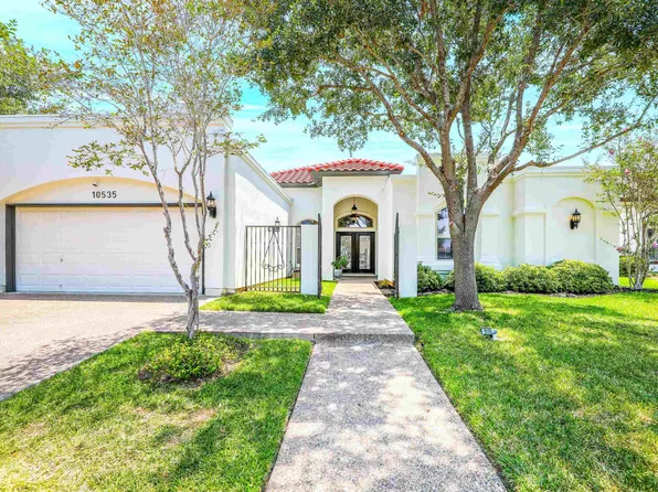 10535 Bear Creek Dr, Laredo, TX 78045