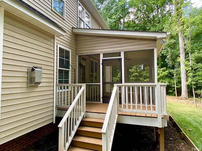 207 Lake Dr — Photo 29
