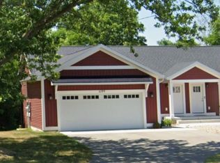 6199 Hanna Lake Ave SE, Caledonia, MI 49316