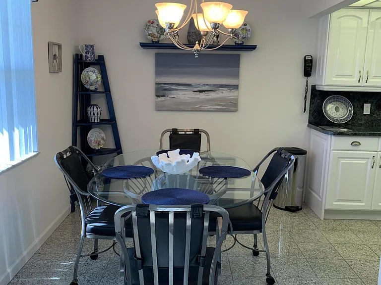 146 Somerset H #146-H — Photo 26