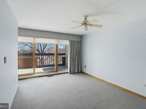 5th image of 210 Church St #1C
