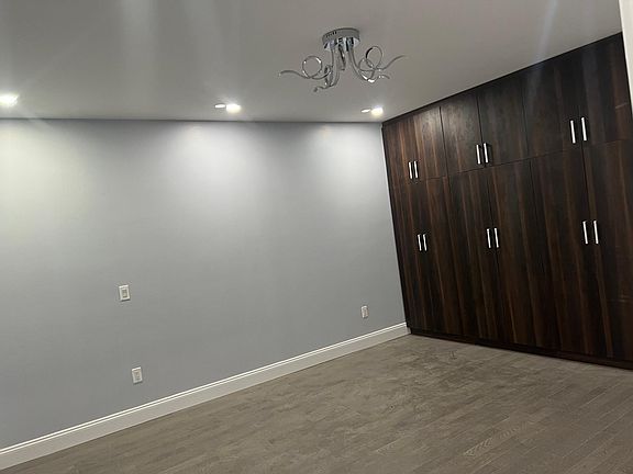 5th image of 214 Tompkins Ave #2