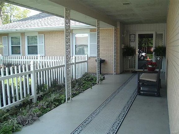 3rd image of 4912 Sweetleaf Dr