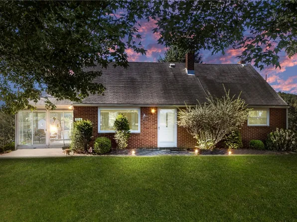 314 Pleasantview St, Beaver Falls, PA 15010