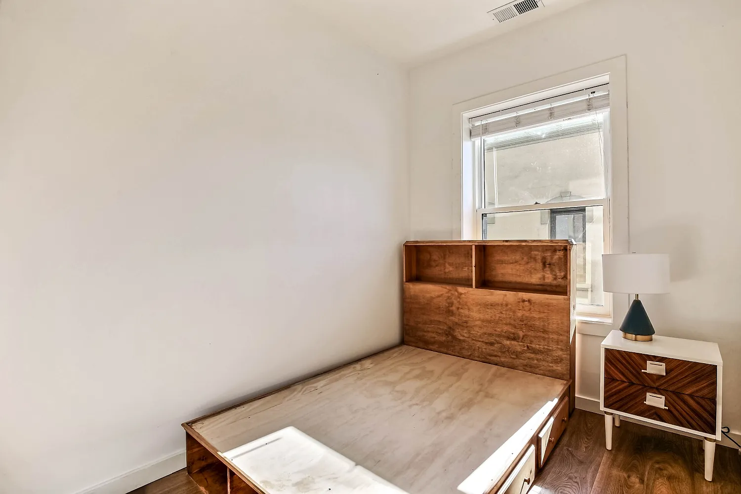 7 bed, 138 sqft, $1,250 — Photo 3