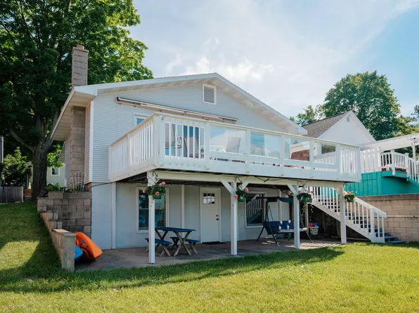 5133 Silver Lake Shores Rd, Traverse City, MI 49685