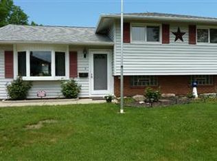 26335 Aaron Dr, Euclid, OH 44132