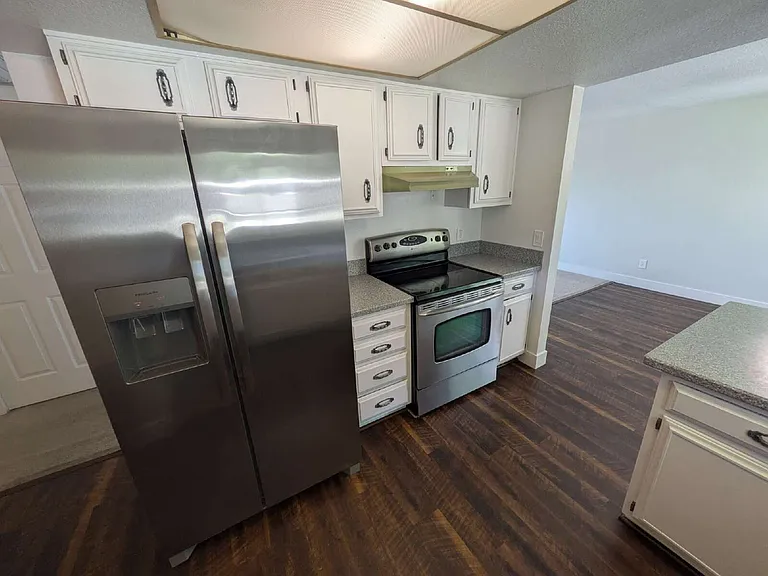 838 S Roberta St #1 — Photo 8
