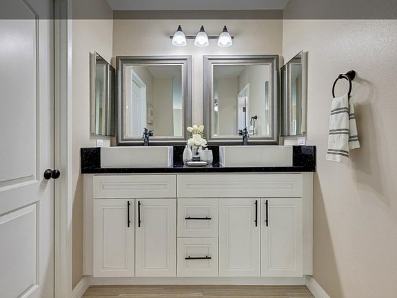 5th image of 60 Deer Creek Rd #2